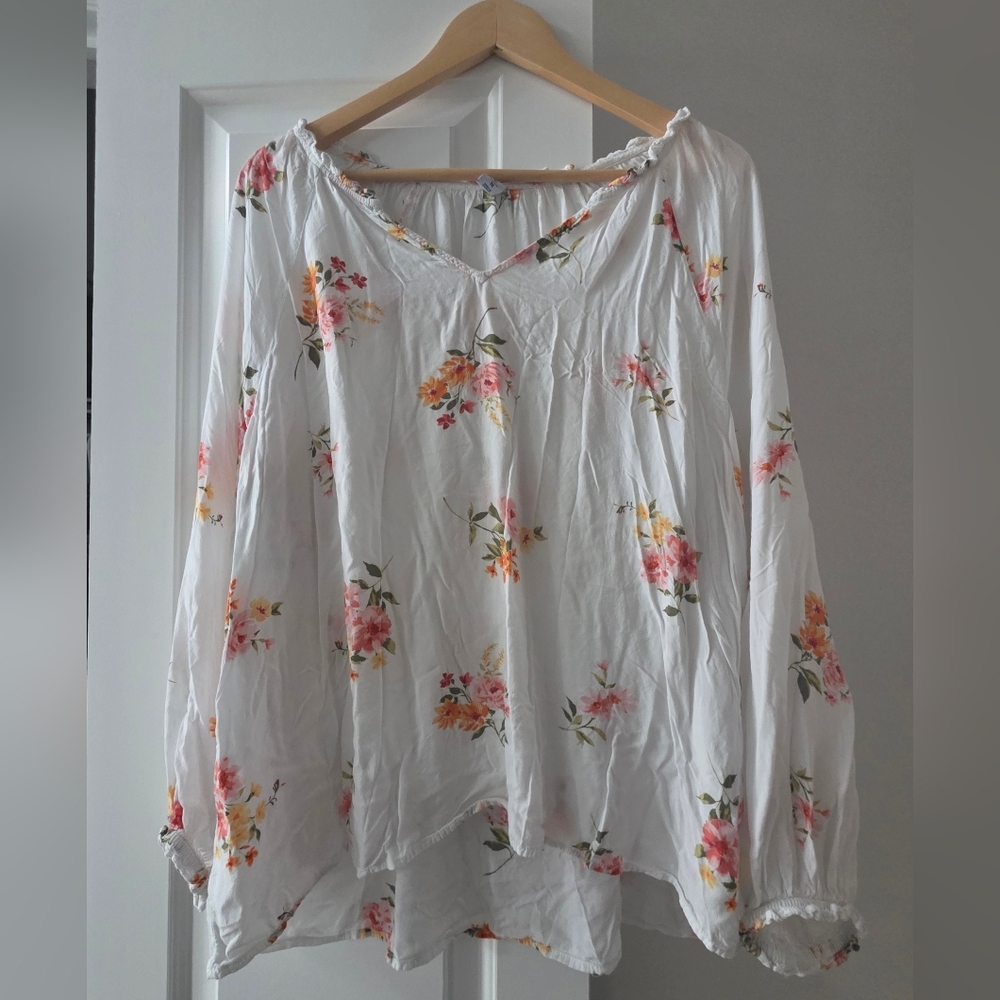 Old Navy Floral Blouse in White and Pink